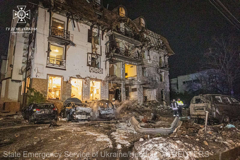 Photo of foto | Rușii au bombardat un hotel din Harkov. Sunt 11 răniți
